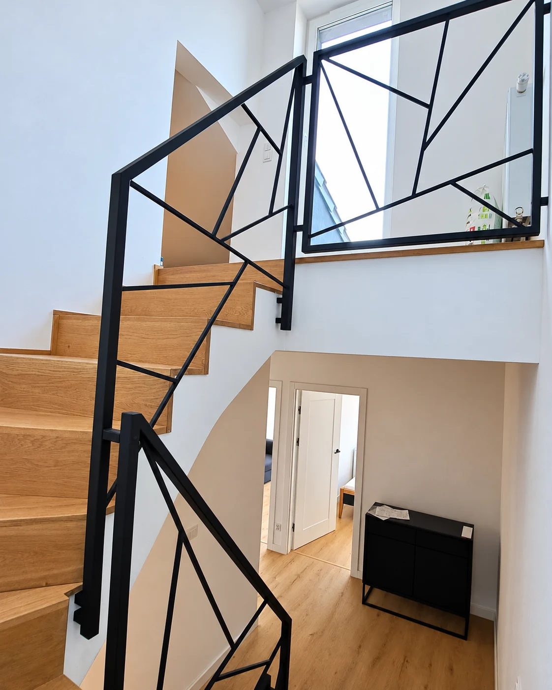 Balustrada na schodach i piętrze